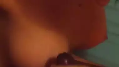 White chick handjob - indian