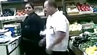 Aged pair enjoy a quick fuck in the super market