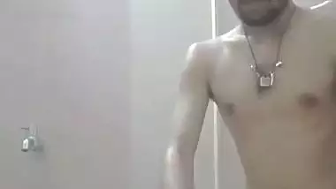 Desi couple fucking xxx in bathroom under shower