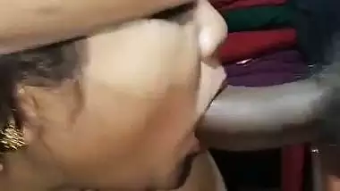 Desi wife mouth fucking with cum filled in the end
