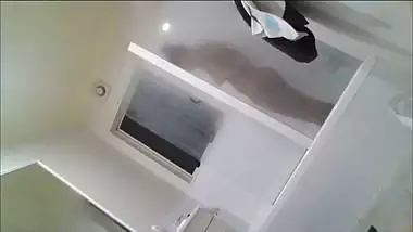 Hottest figure naked bathing and fingering viral videos