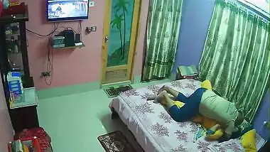 Couple fucking at night caught on CCTV viral MMS