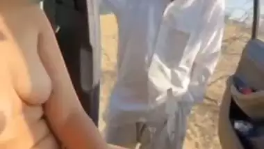 Rajasthani tau viral sex video with nude desi girl in car