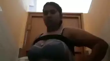 Bubbly Indian GF first time boobs show on cam