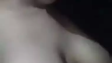 Sexy figured Bangla hottie naked show and masturbation
