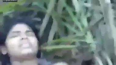Village girl fucking in jungle