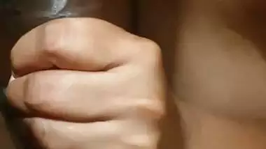 Wild girl enjoys pussy licking in desi mms porn