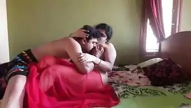 Desi girlfriends pussy fuck at home