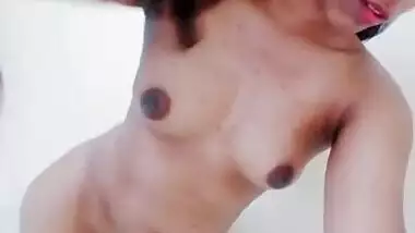Desi girl nude show